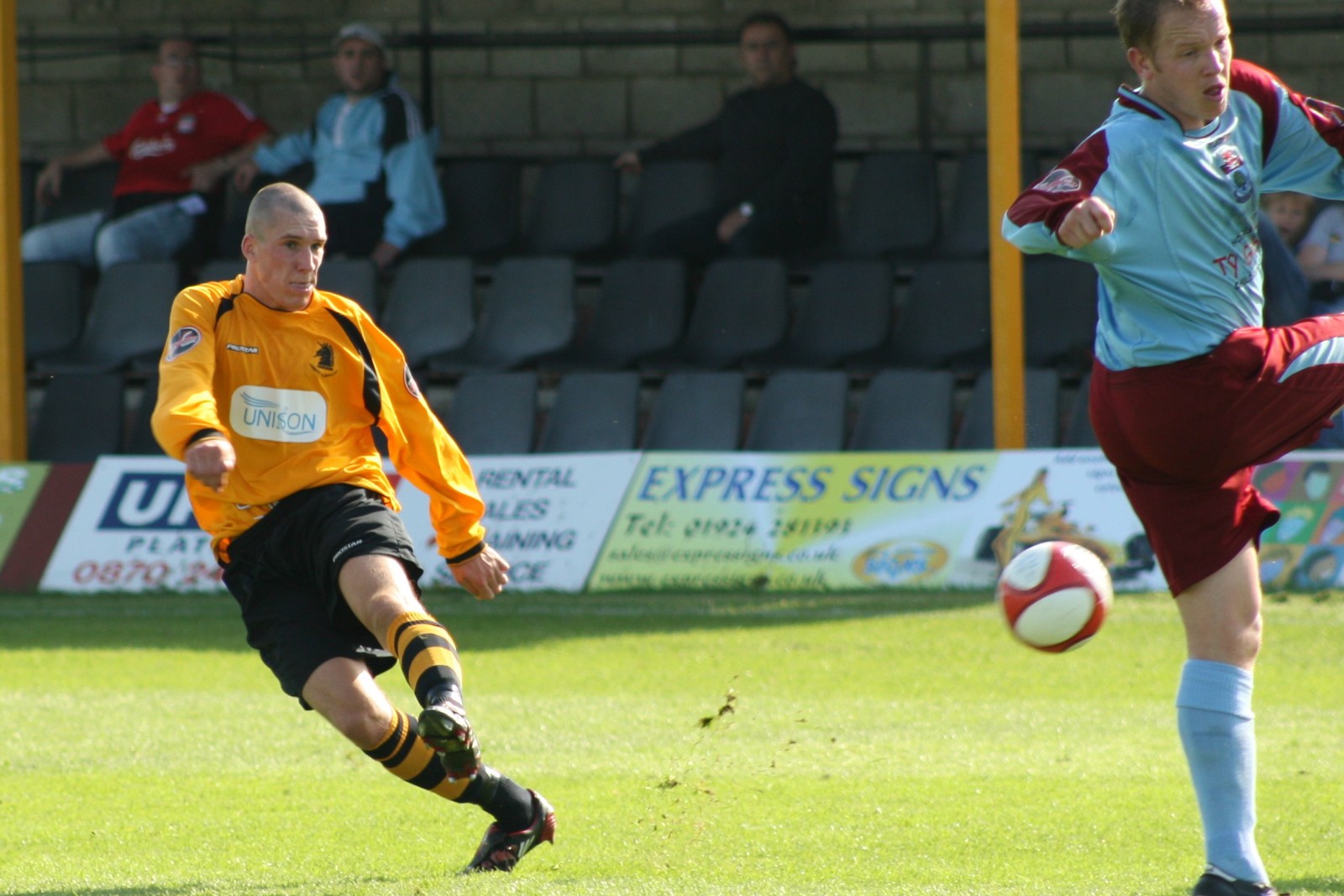 13th Sep - Ossett Albion v Colywn Bay - IMG_5541.JPG
