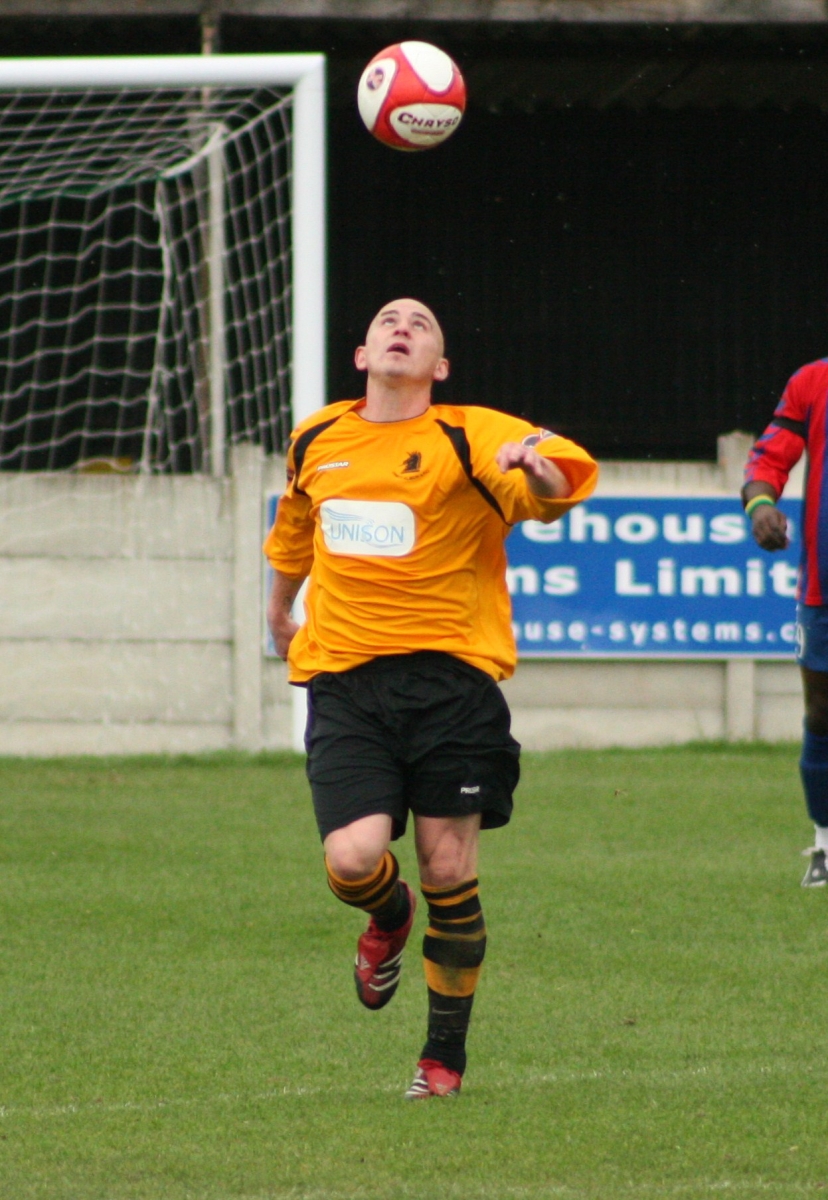 18 Oct - Ossett Albion FC v Woodley Sports FC (Unibond Div 1