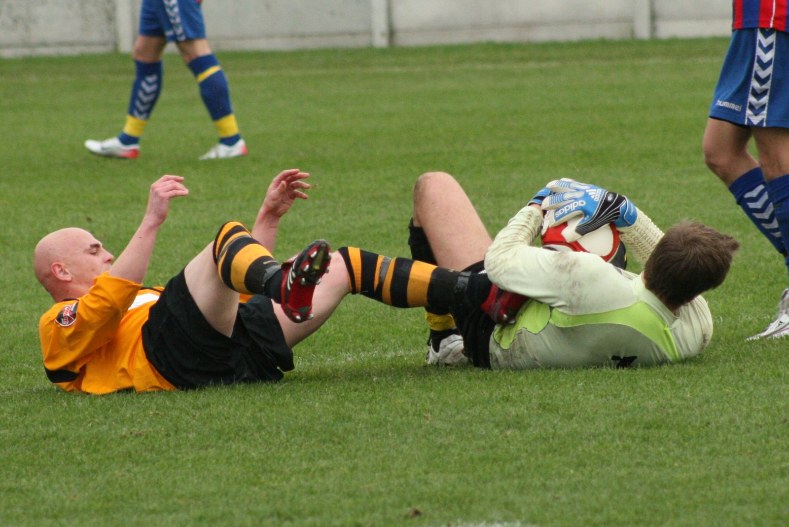 18 Oct - Ossett Albion FC v Woodley Sports FC (Unibond Div 1