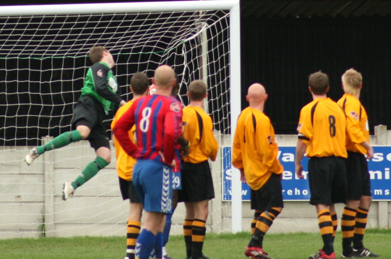 18 Oct - Ossett Albion FC v Woodley Sports FC (Unibond Div 1