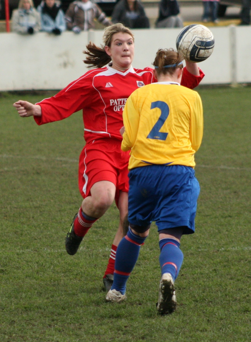 16 Nov 2008 - Ossett Town Ladies v Leeds Carnegie LFC - IMG_