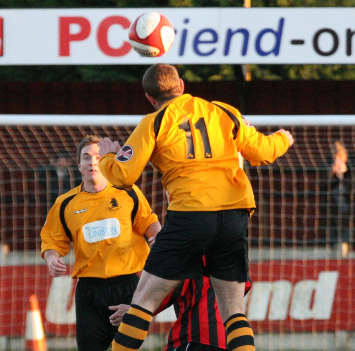 6th Dec - Ossett Albion v Radcliffe Borough FC - IMG_2093 .J