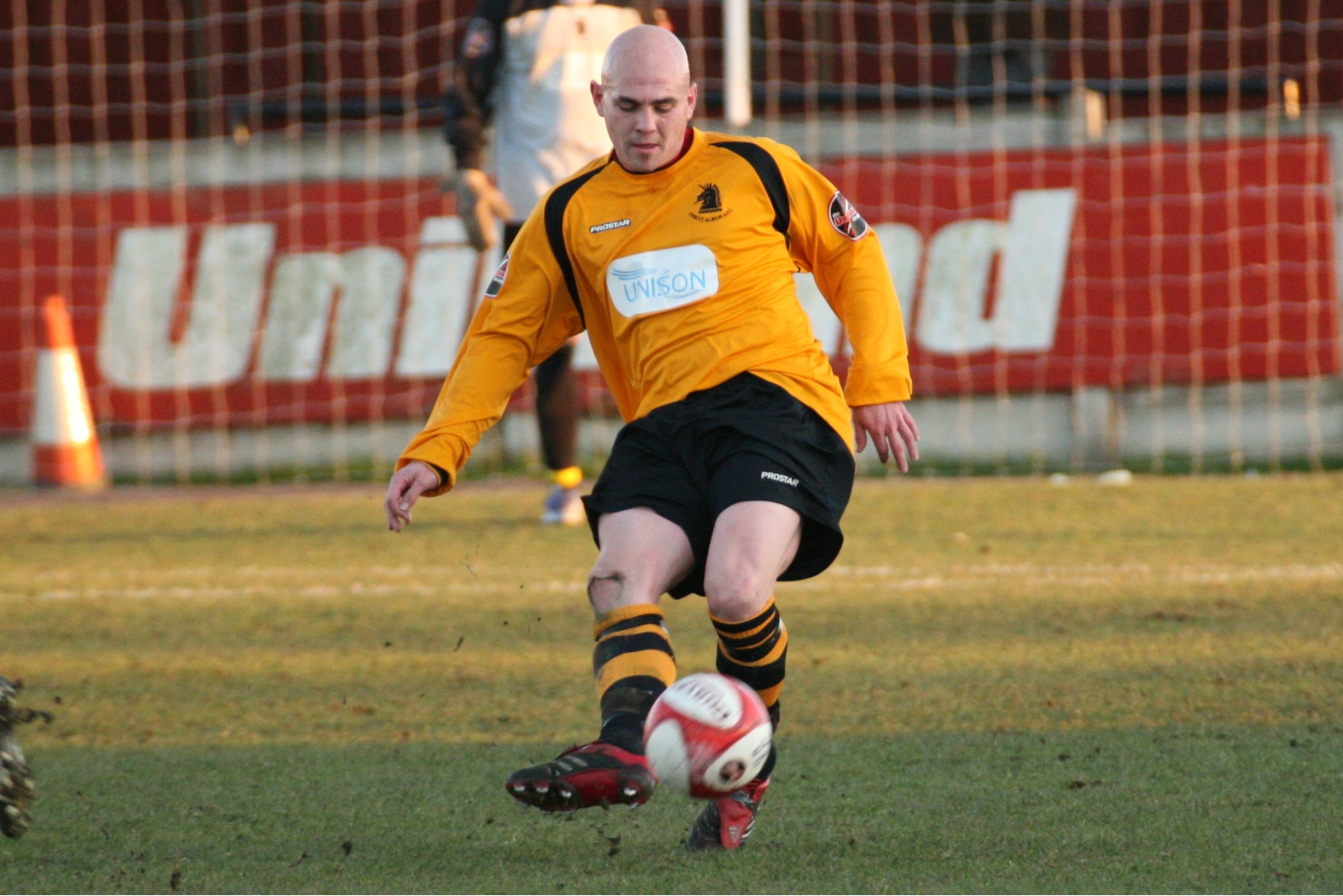 6th Dec - Ossett Albion v Radcliffe Borough FC - IMG_2114 .J